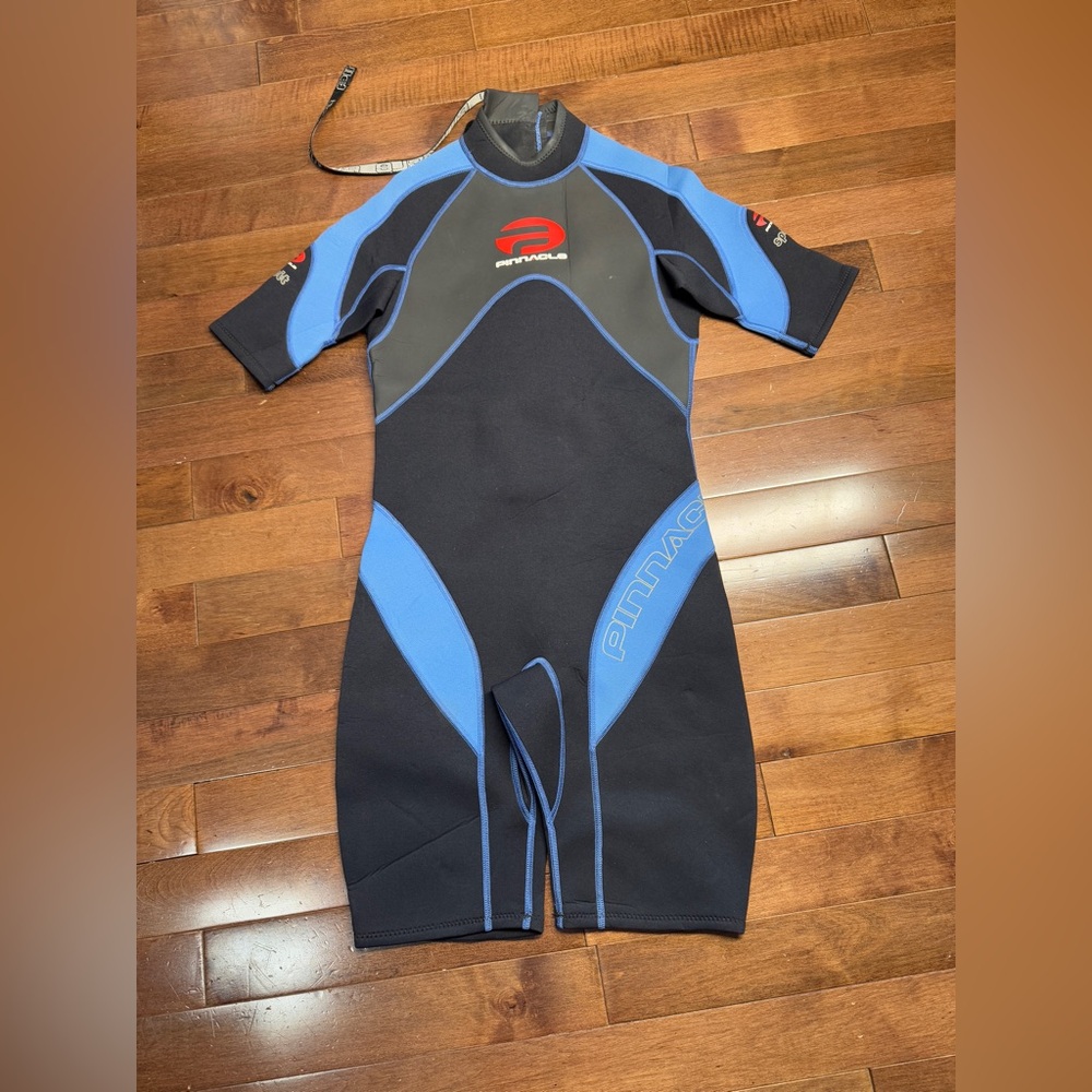 Pinnacle Spirit Mens Shorty Scuba Diving Wetsuit Men's Black Blue Size Med/Large
